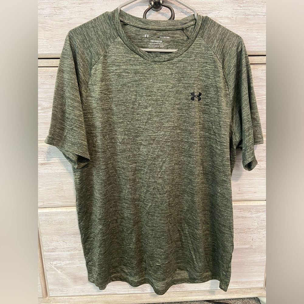 Men’s Under Armour Green Men's Short Sleeve Shirt | Tee | Activewear | Workout